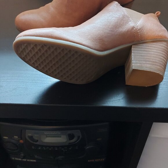 Ladies Aerosoles brown leather shoes - Picture 3 of 3